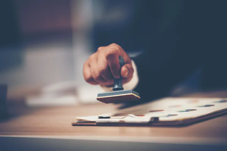 Cómo se revisa el historial de timbraje para detectar irregularidades